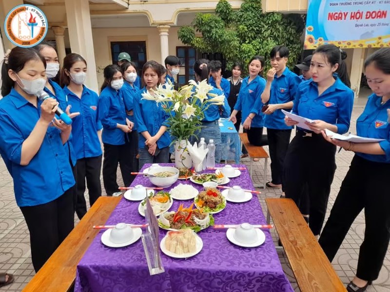 dao tao nghe ky thuat che bien mon an